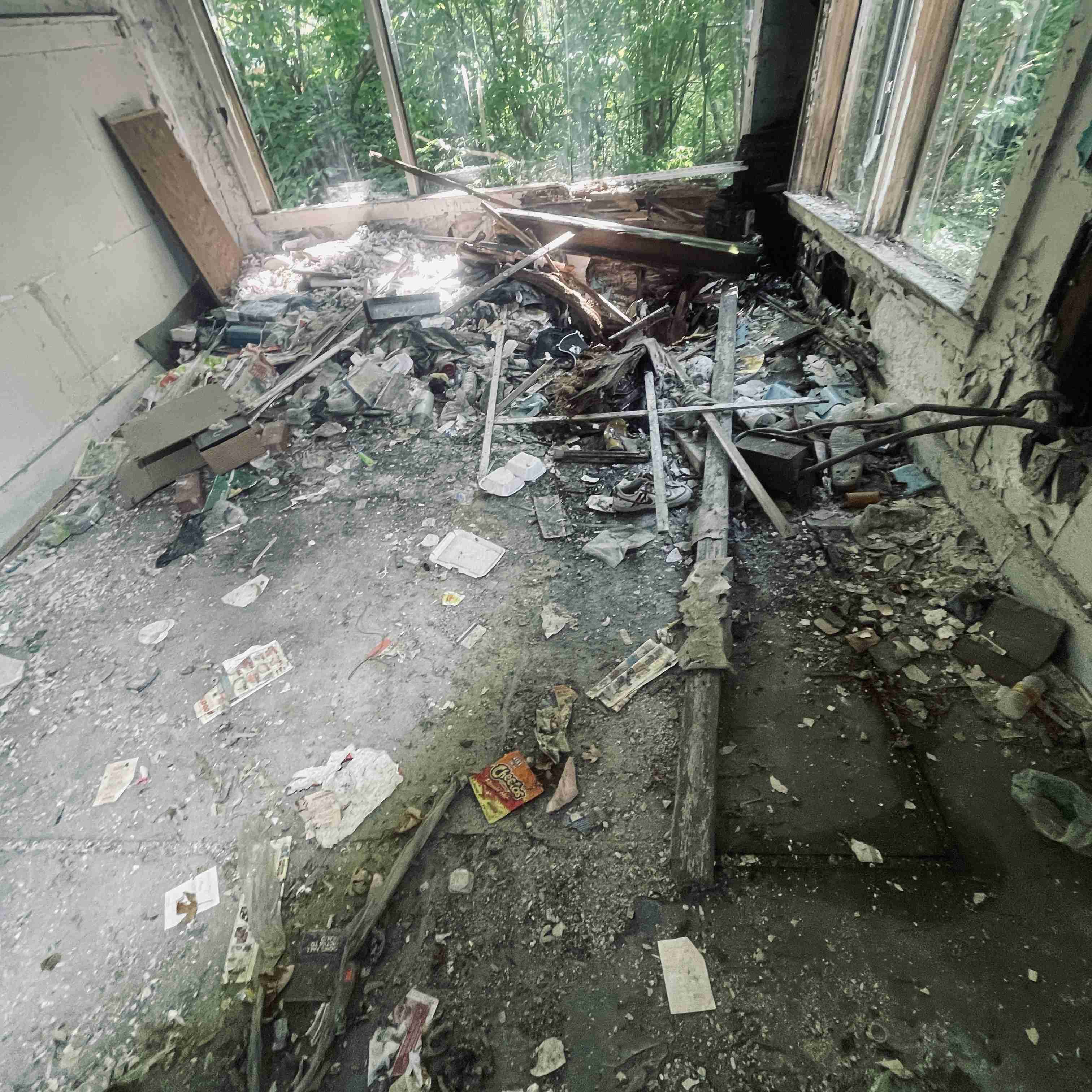 2537 Fullerton (41).jpg